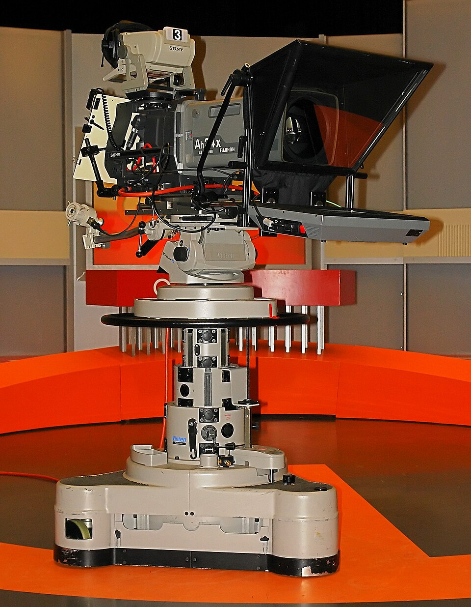 Broadcast Pedestal