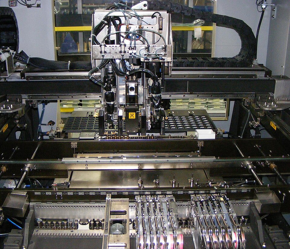 Adhesive Dispensing Robot