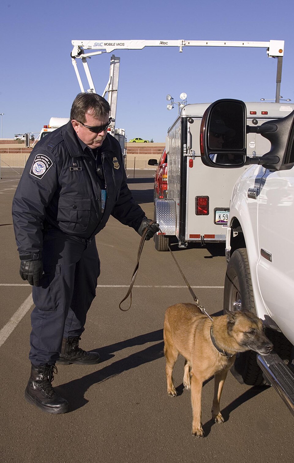 Explosive Trace Detector