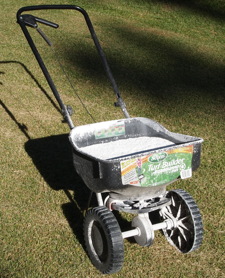 Fertilizer Spreader
