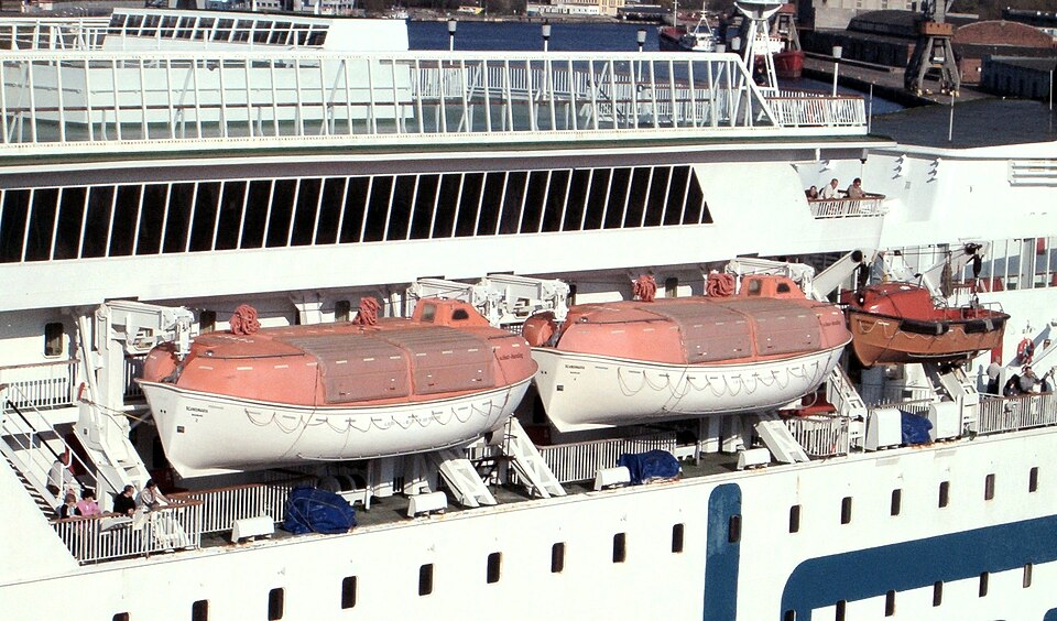 Freefall Lifeboat