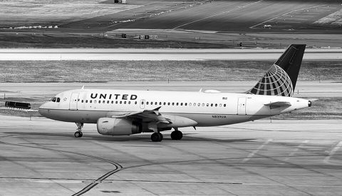 A jet airliner on the runway.jpg