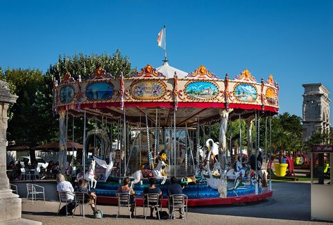 Carousel La Belle.jpg