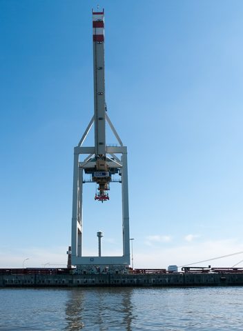Am Kamerunkai, Crane, WPAhoi, Hamburg (P1080287).jpg