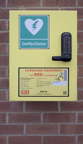 Defibrillator by the door - geograph.org.uk - 7045909.jpg