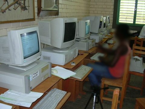 Student using desktop computer at CIJEF in 2004.jpg