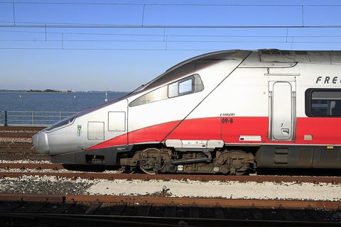 I08 496 ETR 600, Führerstandsseite.jpg