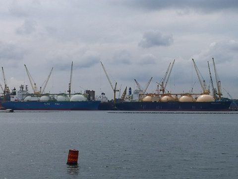 LNG Carriers dilihat dari Sembawang 2021.jpg