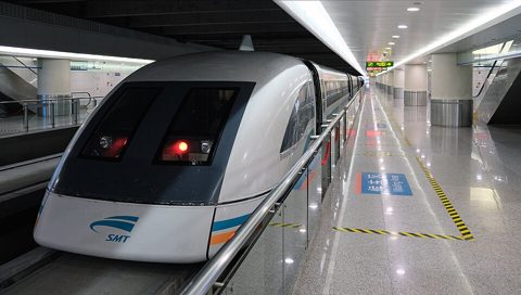 Shanghai Maglev 2.jpg