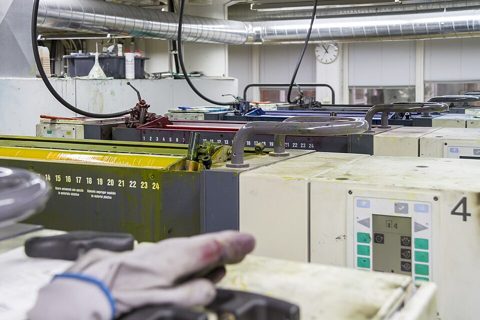 Offset printing press 2.jpg