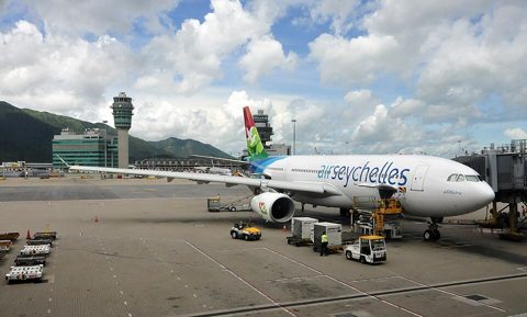 13-08-07-hongkong-airport-04.jpg