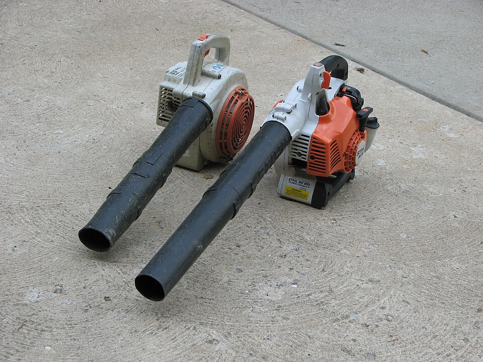 Leaf Blower