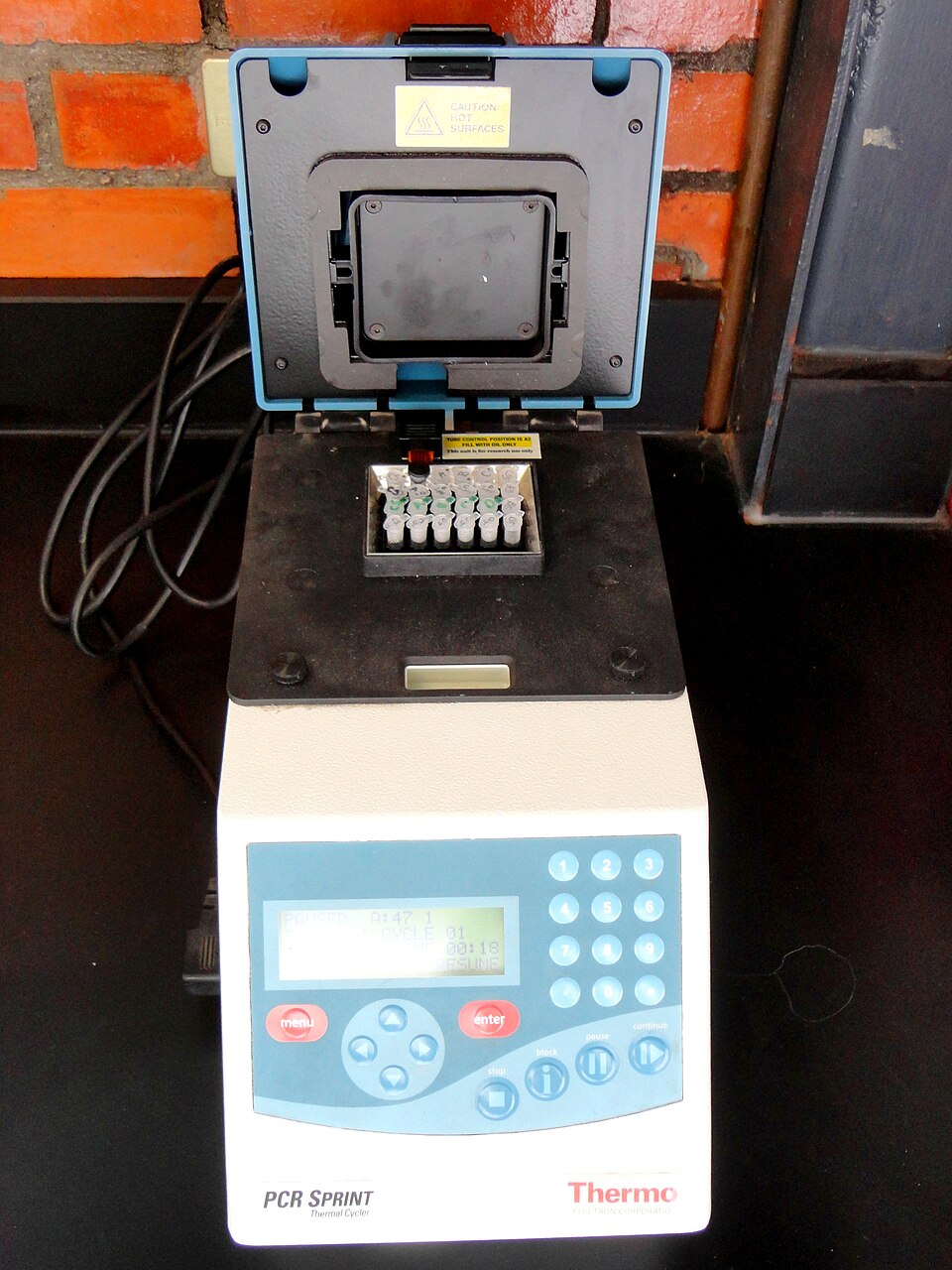 PCR Thermocycler