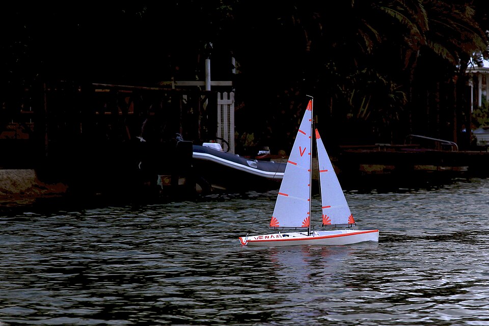 RC Sailboat