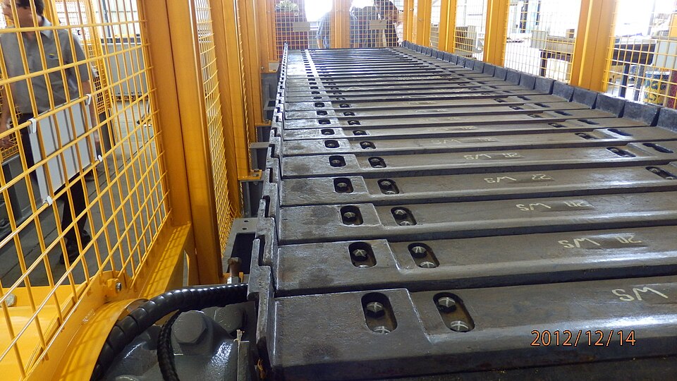 Apron Feeder