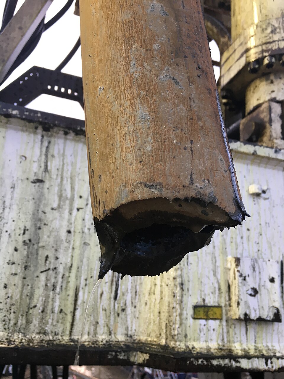 Sonic Drill Rig