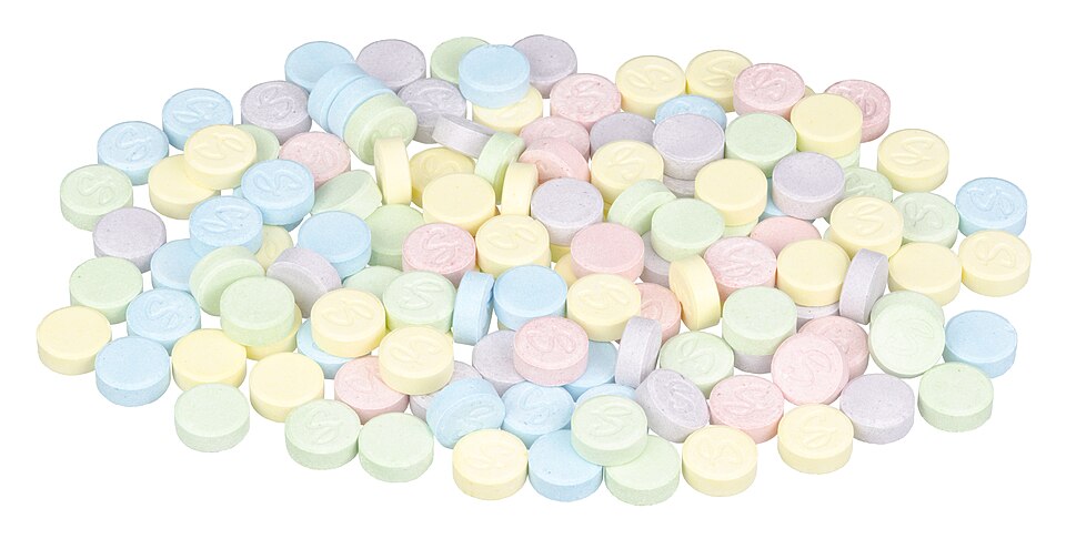 Tablet Deduster