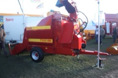 Bale Shredder Feeder