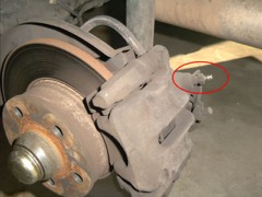 Pressure Brake Bleeder