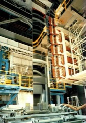 Hot-Dip Galvanizing Kettle: Heated kettle of molten zinc for batch hot-dip galvanizing of steel parts
