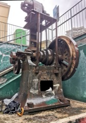Facing Lathe: Lathe with a large faceplate for turning flat, large-diameter discs