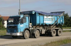 Hook-Lift Truck
