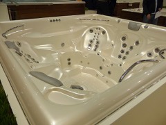 Jetted Bathtub