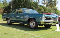 Muscle Car: High-powered rear-drive coupe built for straight-line acceleration