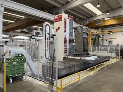 Ram-Type Milling Machine: Mill with the spindle head mounted on a sliding ram for extended reach