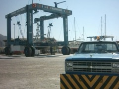 Straddle Lift Crane