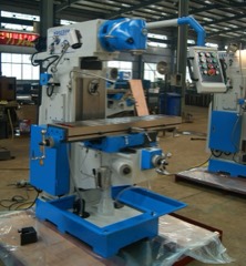 Universal Milling Machine: Milling machine with a swiveling table for cutting helices, gears and angled slots