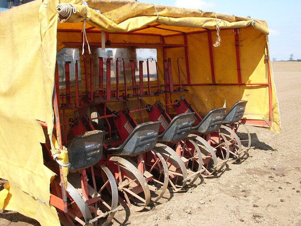 Vegetable Transplanter